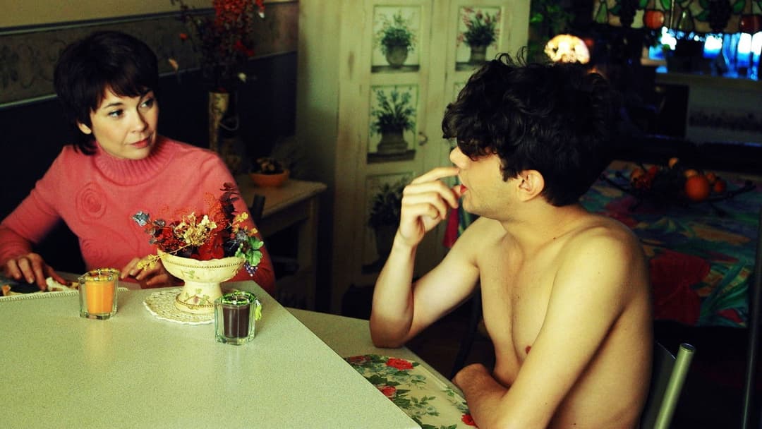 I Killed My Mother backdrop 11