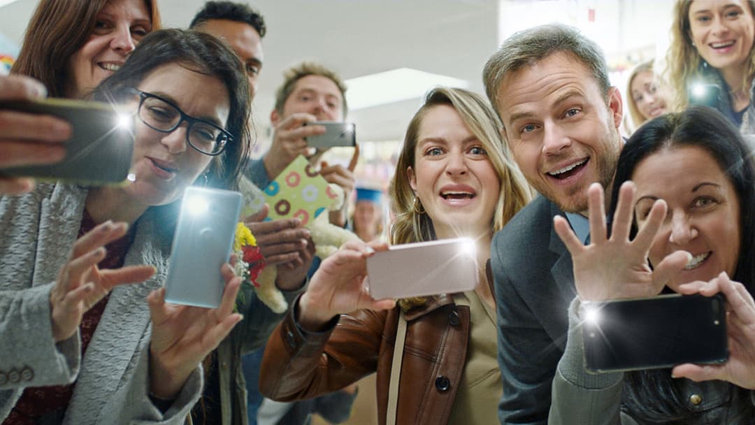 The Guide to the Perfect Family backdrop 3