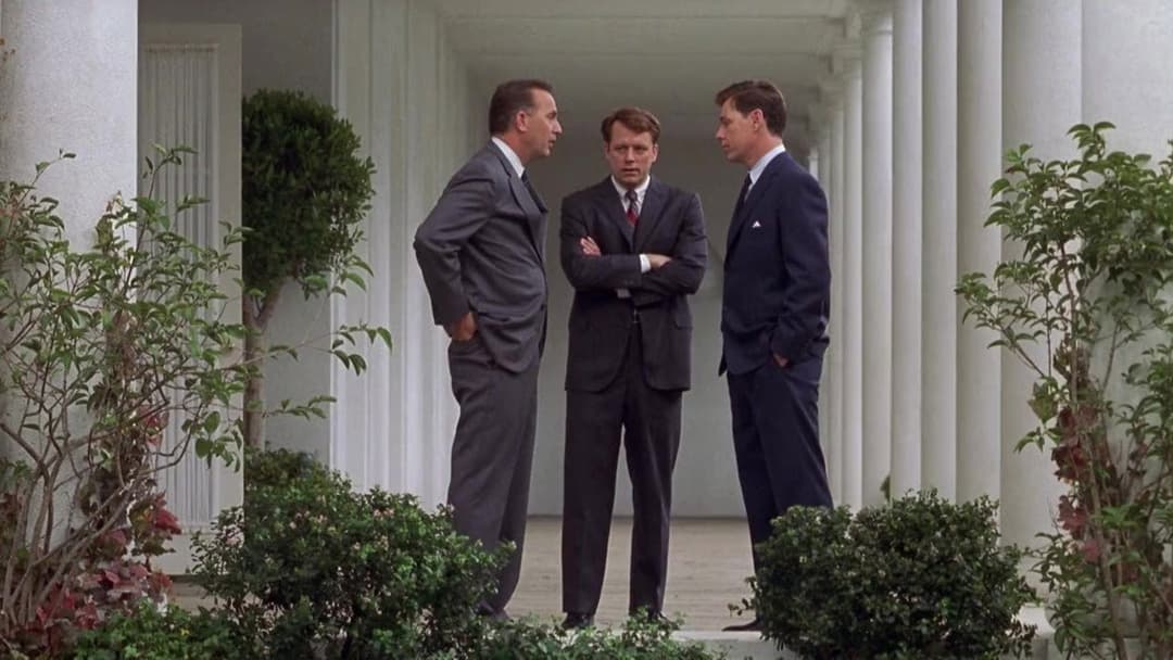 Тринадцять днів backdrop 4