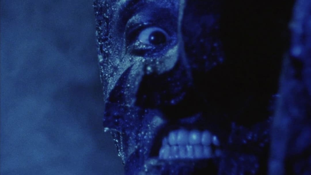 Тецуо: Людина-молот backdrop 2