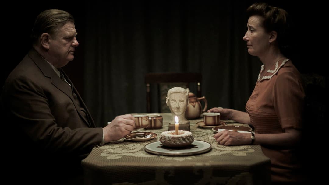 Alone in Berlin backdrop 7