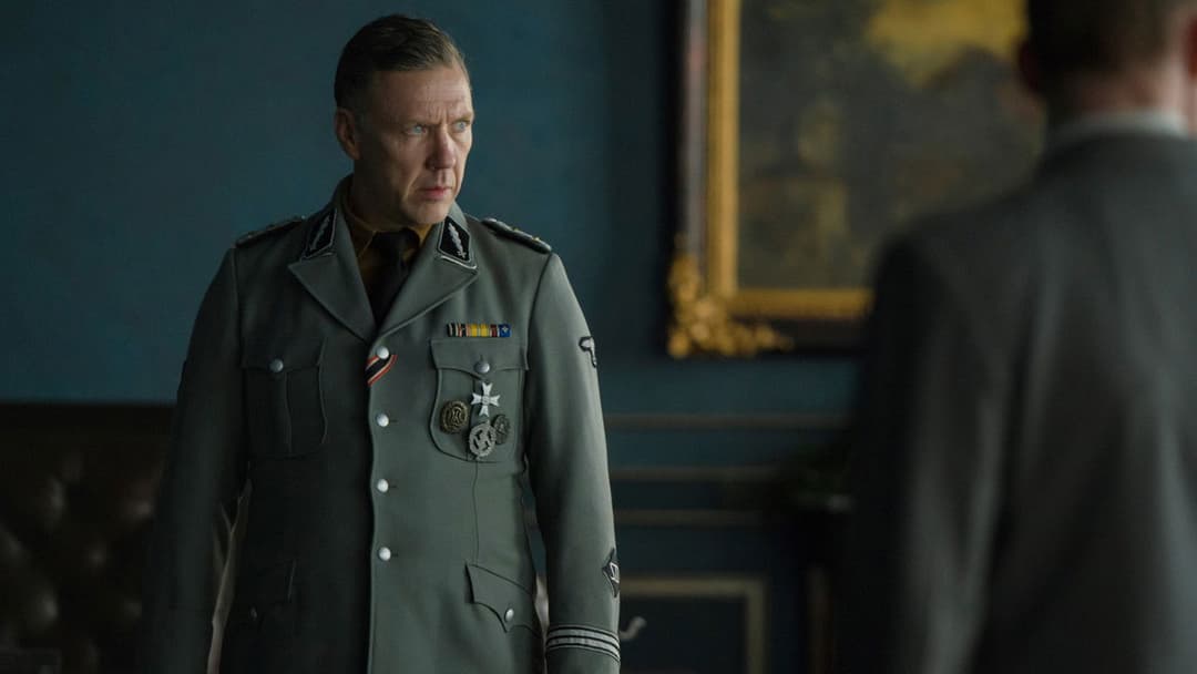 Alone in Berlin backdrop 6