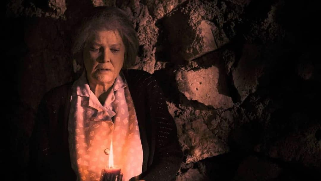 The House At The End Of Time backdrop 3