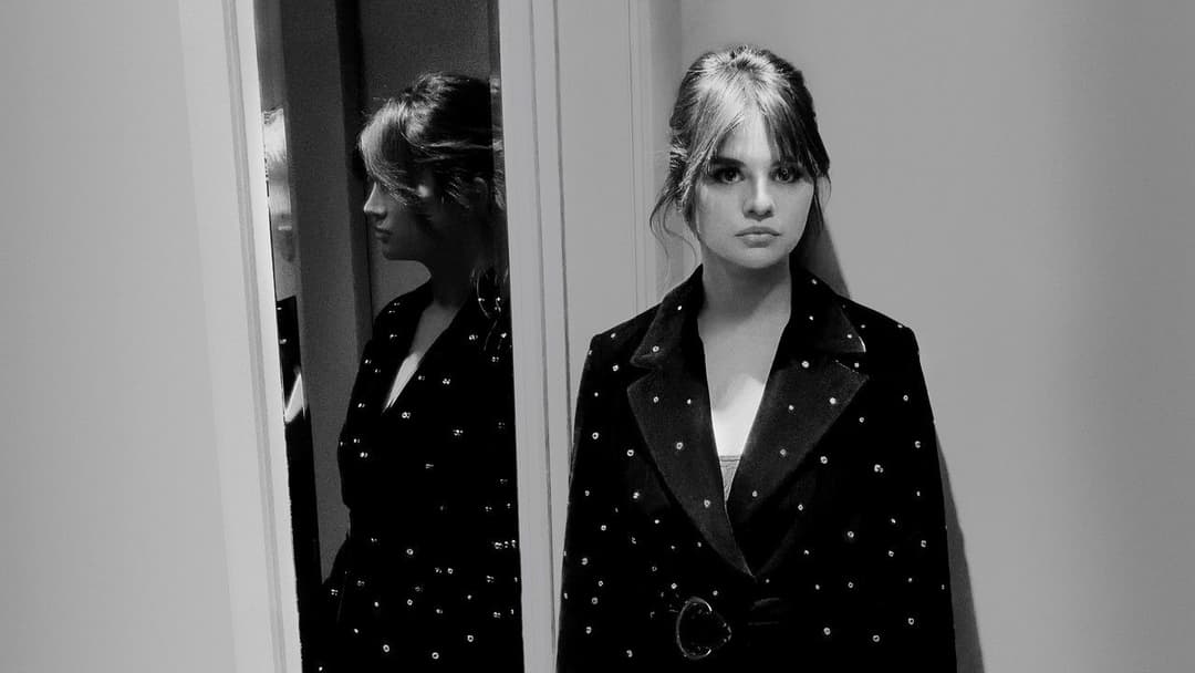 Селена Ґомес: я та мій світ backdrop 2