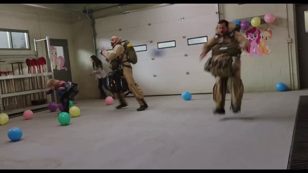 Ігри з вогнем backdrop 7