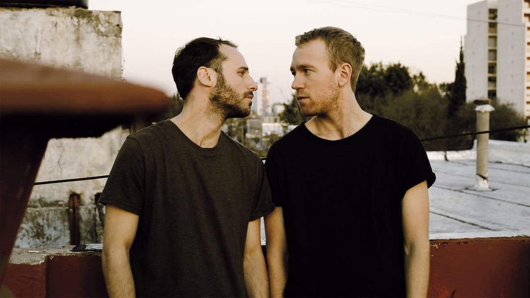 Der Blonde backdrop 16