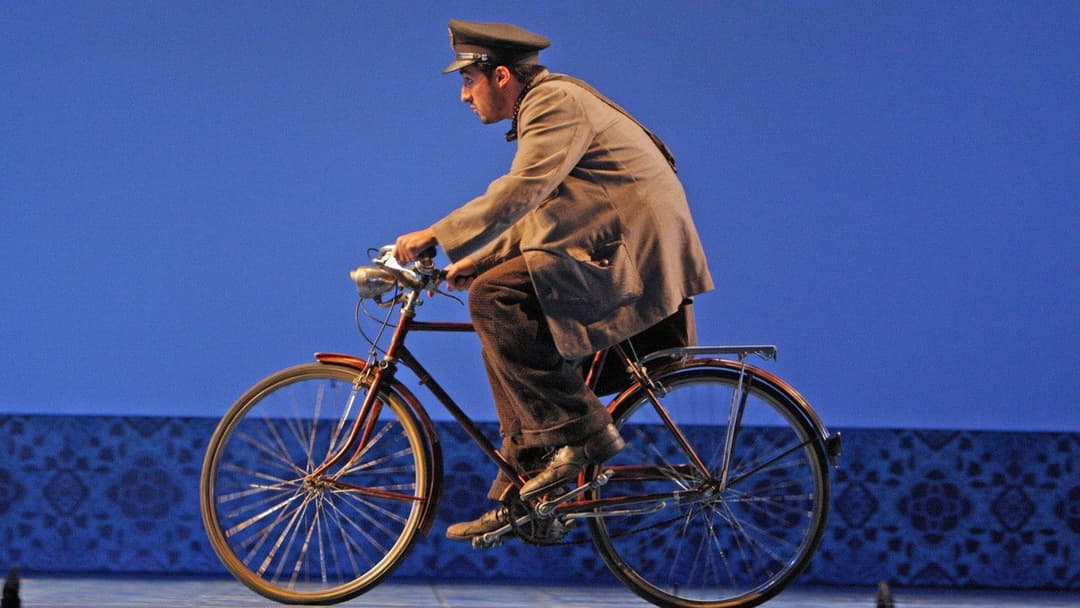 Поштар backdrop 3