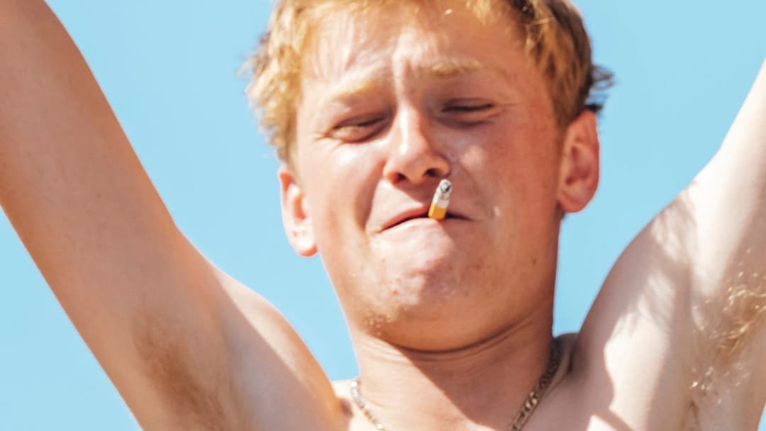 Vingt Dieux backdrop 3