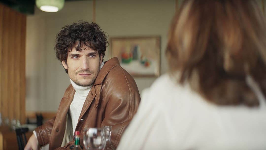 Le Deuxième Acte backdrop 10