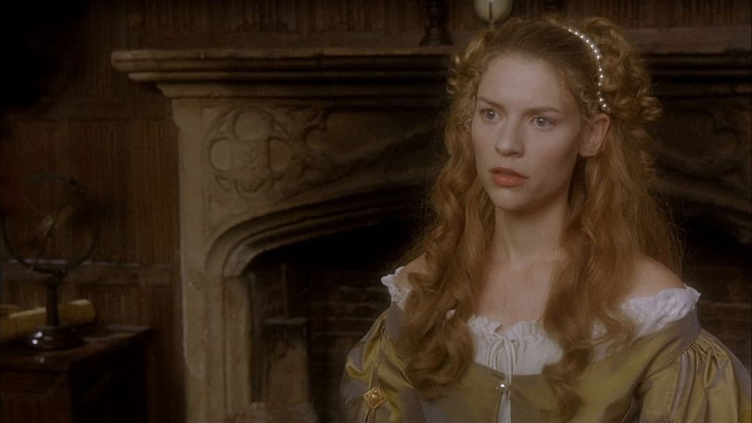 Краса по-англійськи backdrop 3