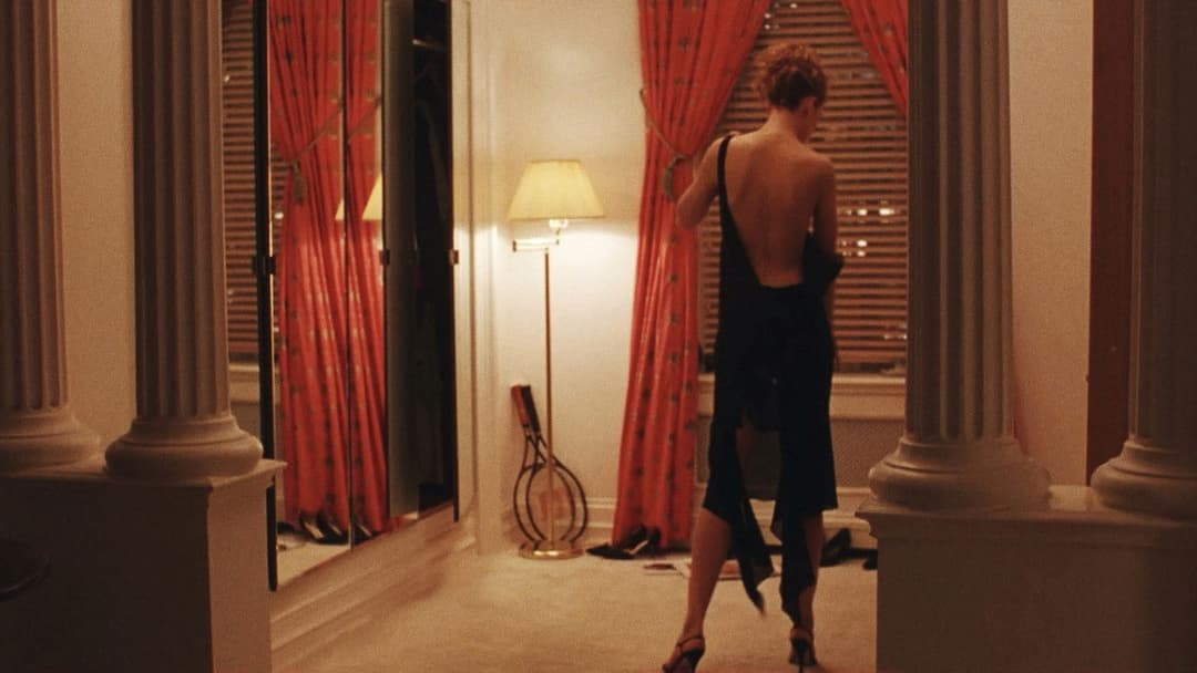 Із широко заплющеними очима backdrop 12