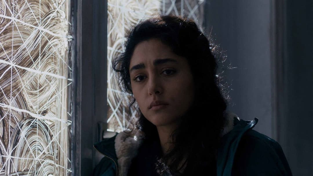 Ніч поглинає світ backdrop 12