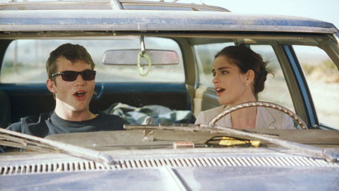 Більше, ніж кохання backdrop 10