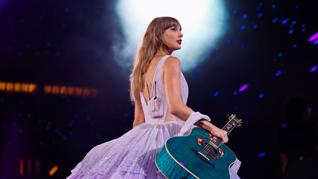 TAYLOR SWIFT | THE ERAS TOUR backdrop 15