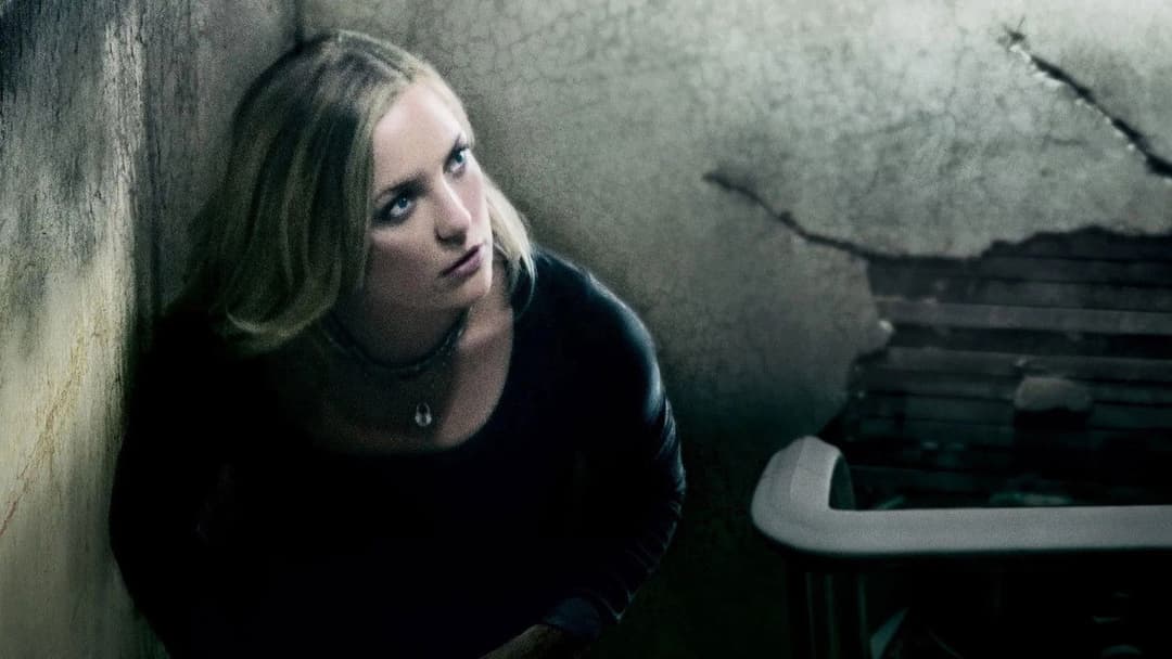 Der verbotene Schlüssel backdrop 9