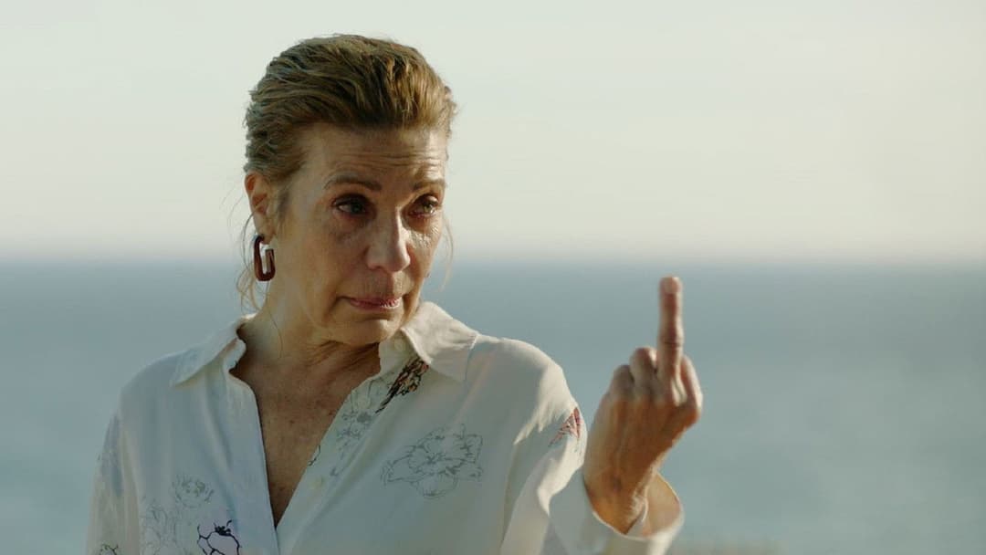 Casa en flames backdrop 2