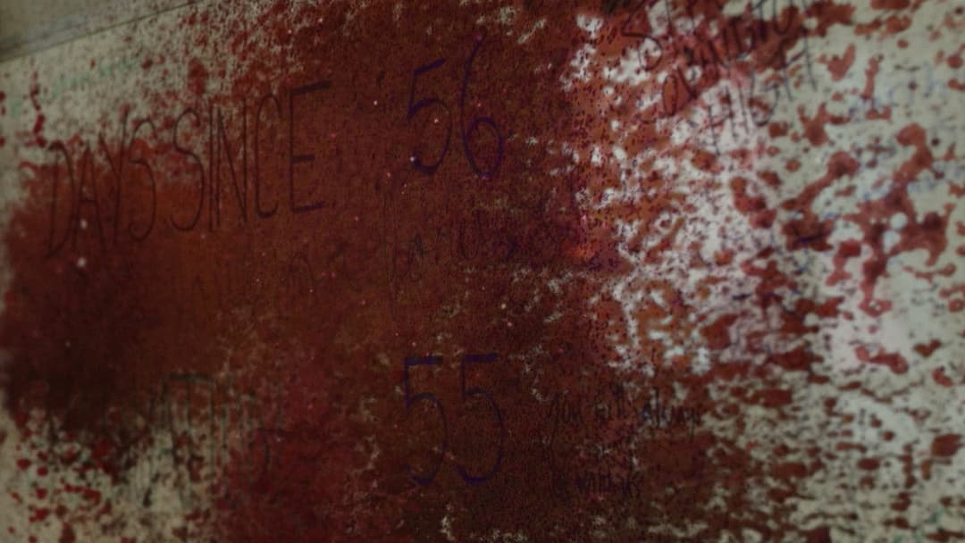 Zerplatzt backdrop 8