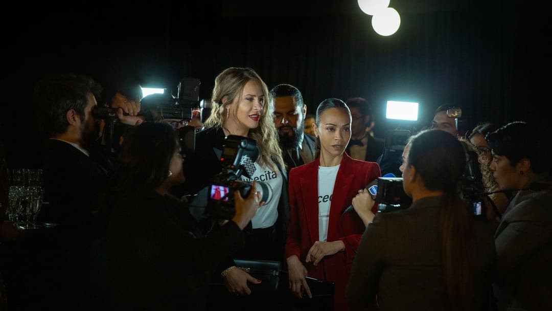 Емілія Перес backdrop 17