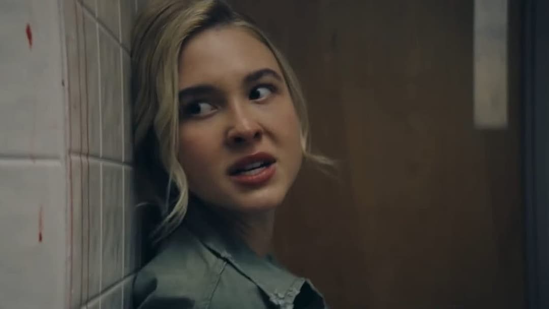 Run Hide Fight backdrop 6