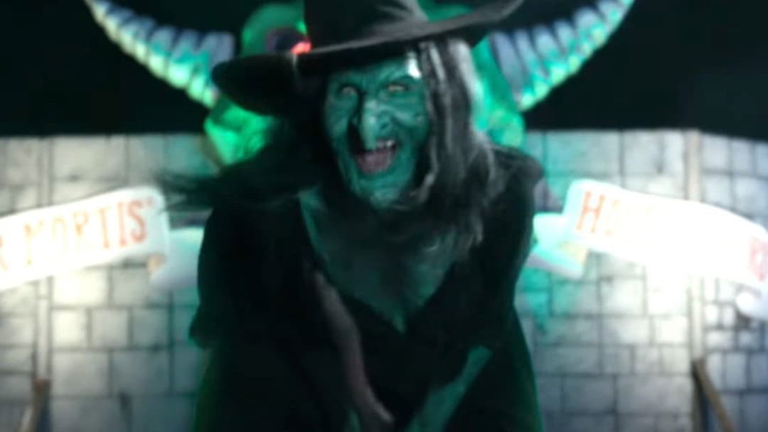 V/H/S/Halloween backdrop 19