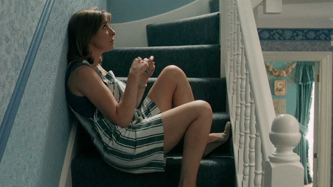 Lügen und Geheimnisse backdrop 14