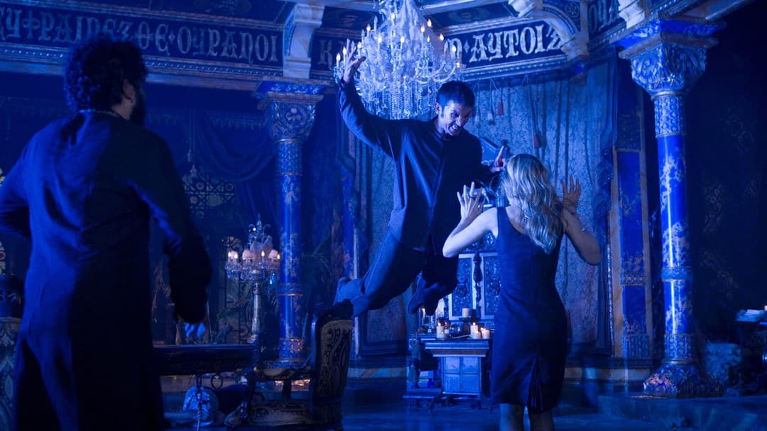 Затягни мене до пекла backdrop 15