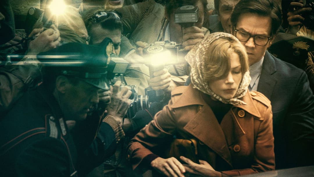 Alles Geld der Welt backdrop 7