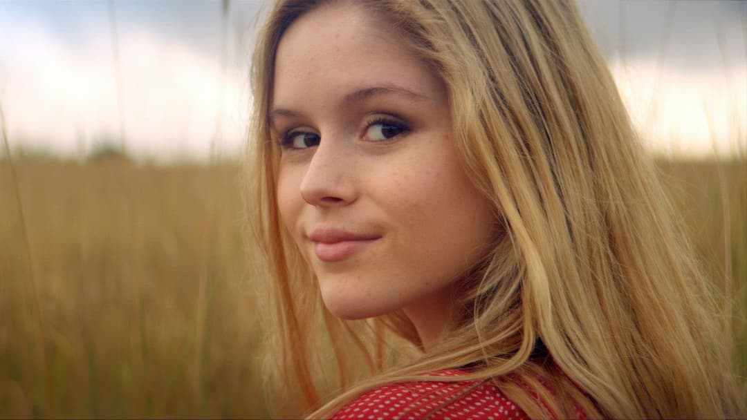 Kings of Summer backdrop 12