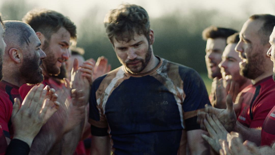 З боку backdrop 18