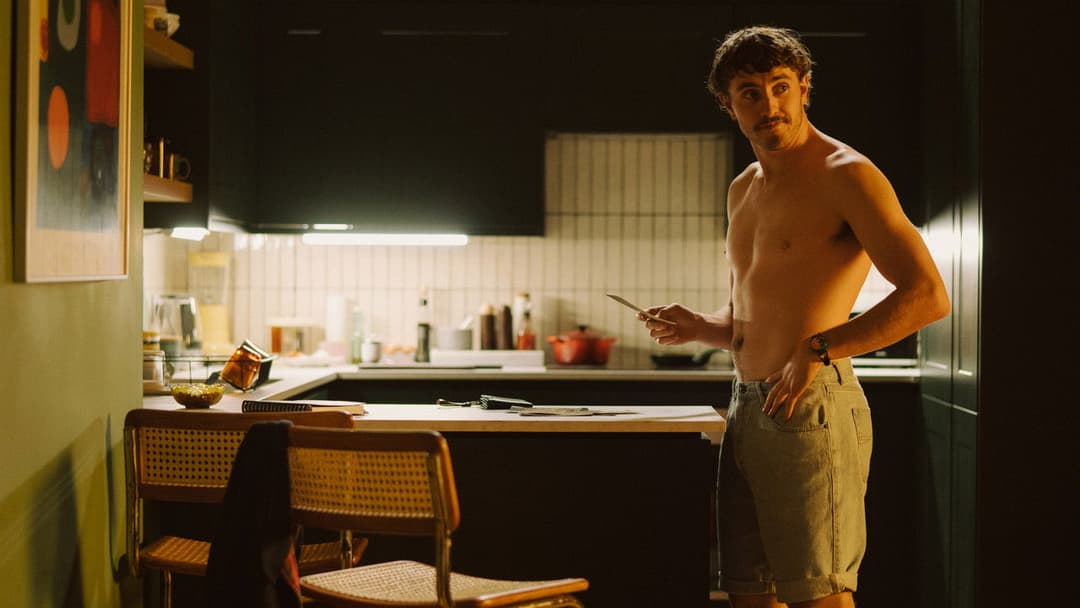 Ми всі - незнайомці backdrop 17