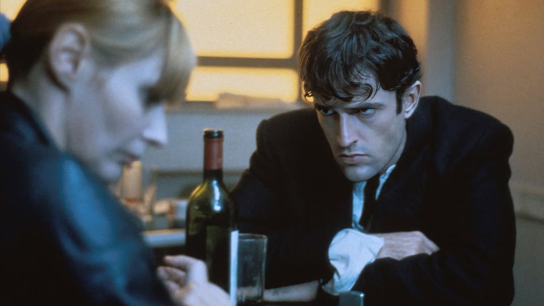 DellaMorte DellAmore backdrop 9