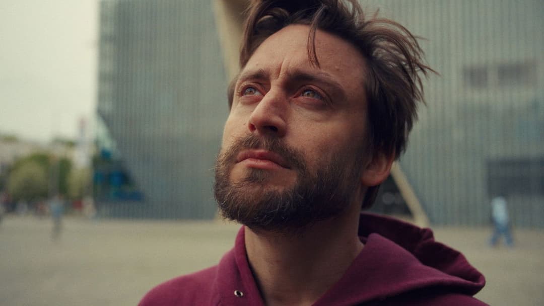 Справжній біль backdrop 4