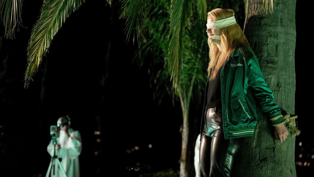 МАХХХІН backdrop 11