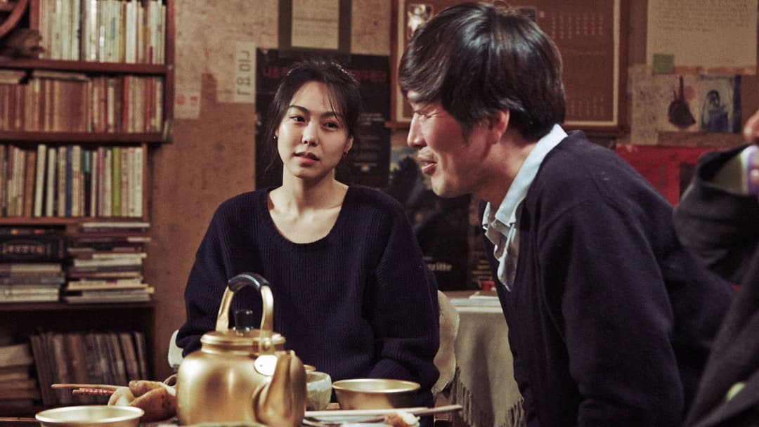 Right Now, Wrong Then backdrop 5