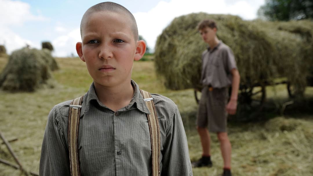 Nebel im August backdrop 3