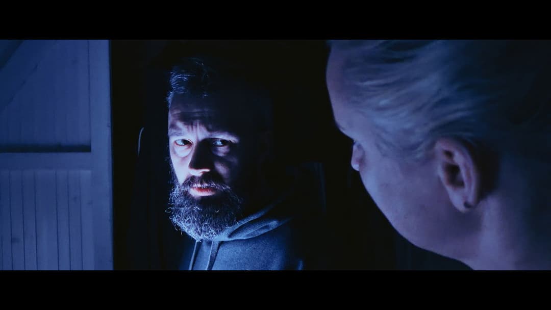 The Disconnected backdrop 4