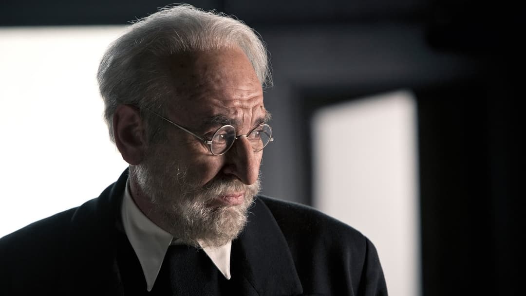 Mientras dure la guerra backdrop 4