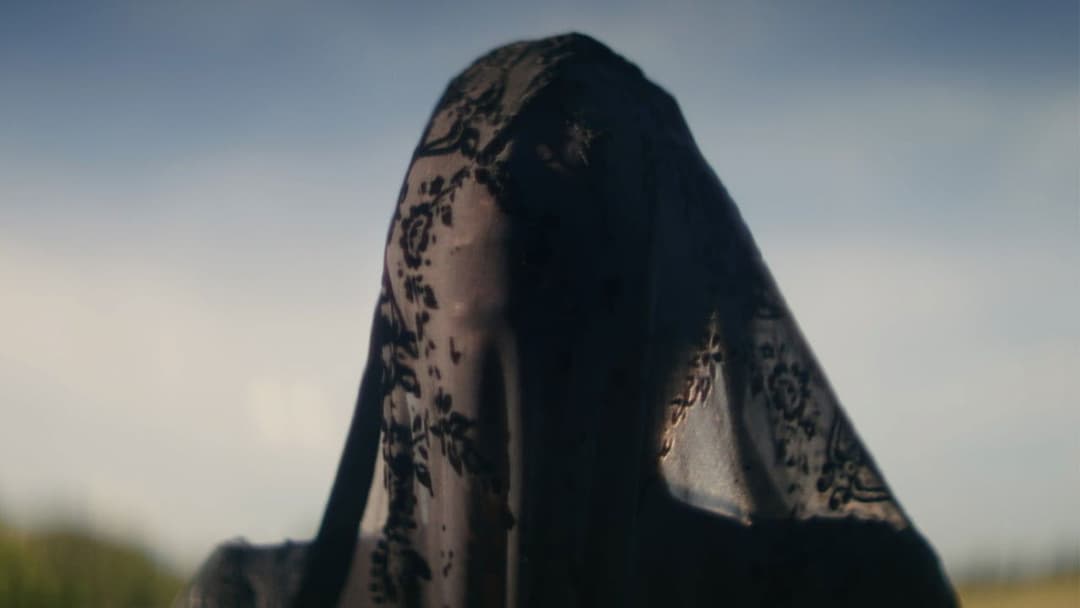 The Woman in the Yard backdrop 4