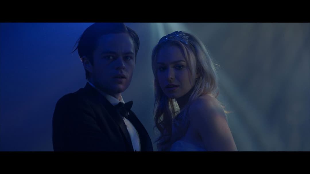 Look Away backdrop 4