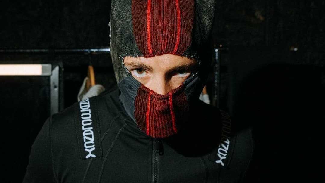 Twenty One Pilots: More Than We Ever Imagined backdrop 19