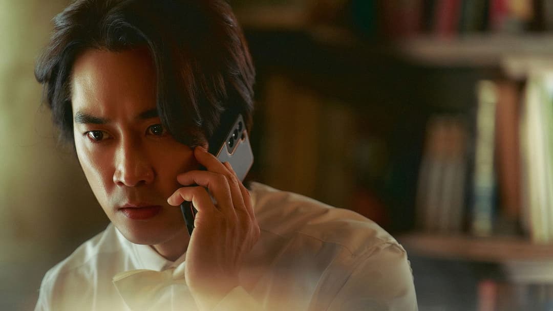 Hidden Face backdrop 5