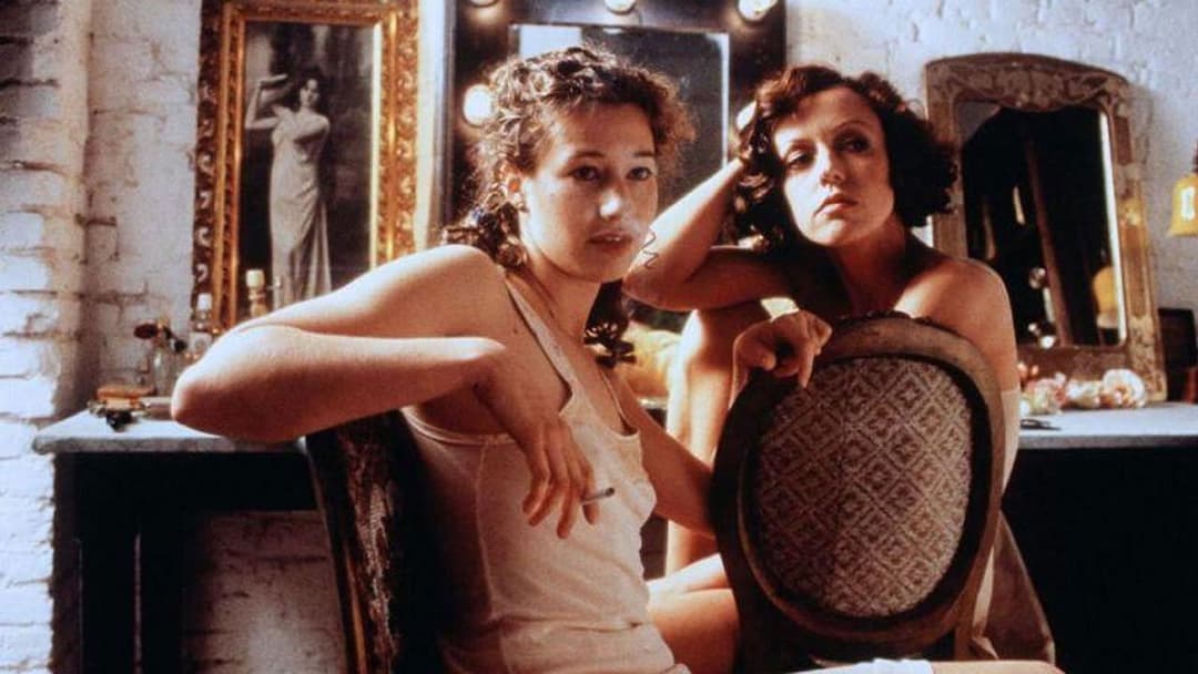 Еймі та Ягуар backdrop 13