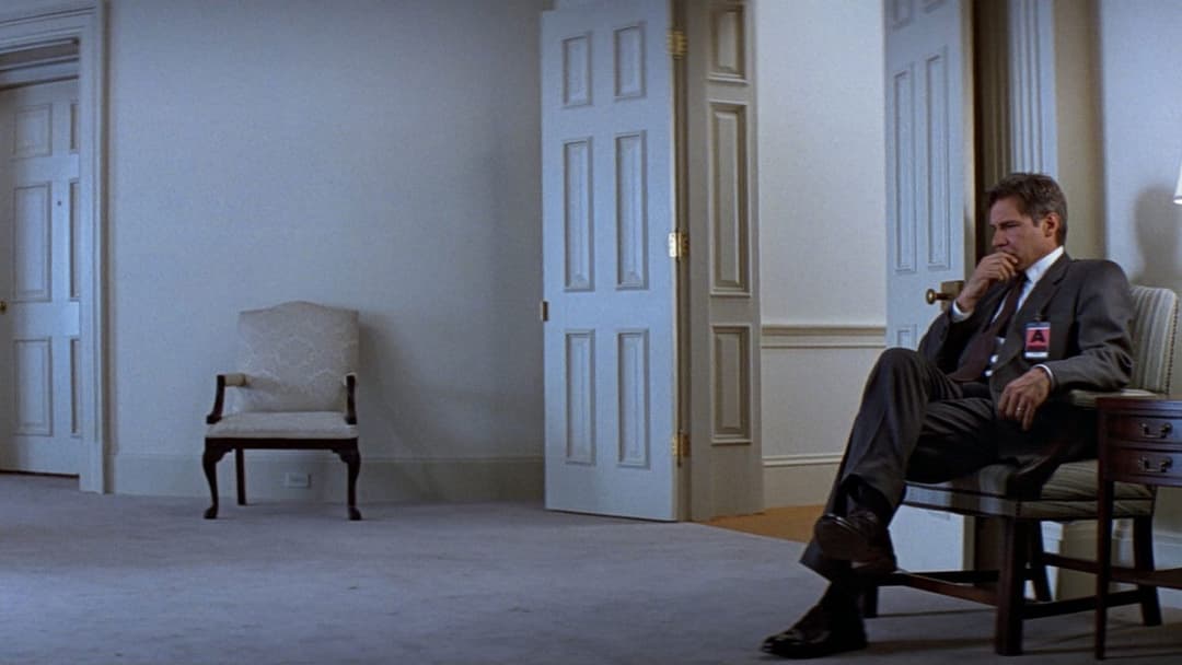 Пряма та очевидна загроза backdrop 12