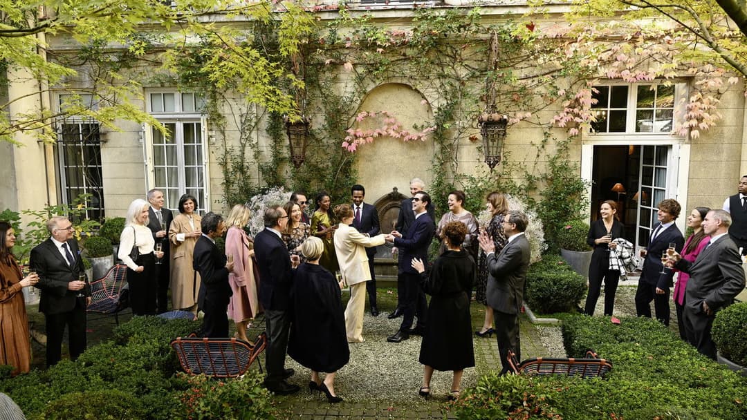 Щасливий випадок backdrop 1