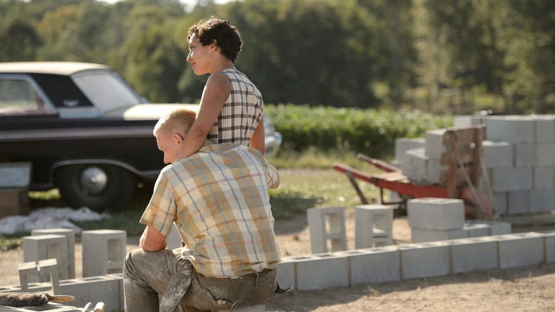 Лавінґ backdrop 7