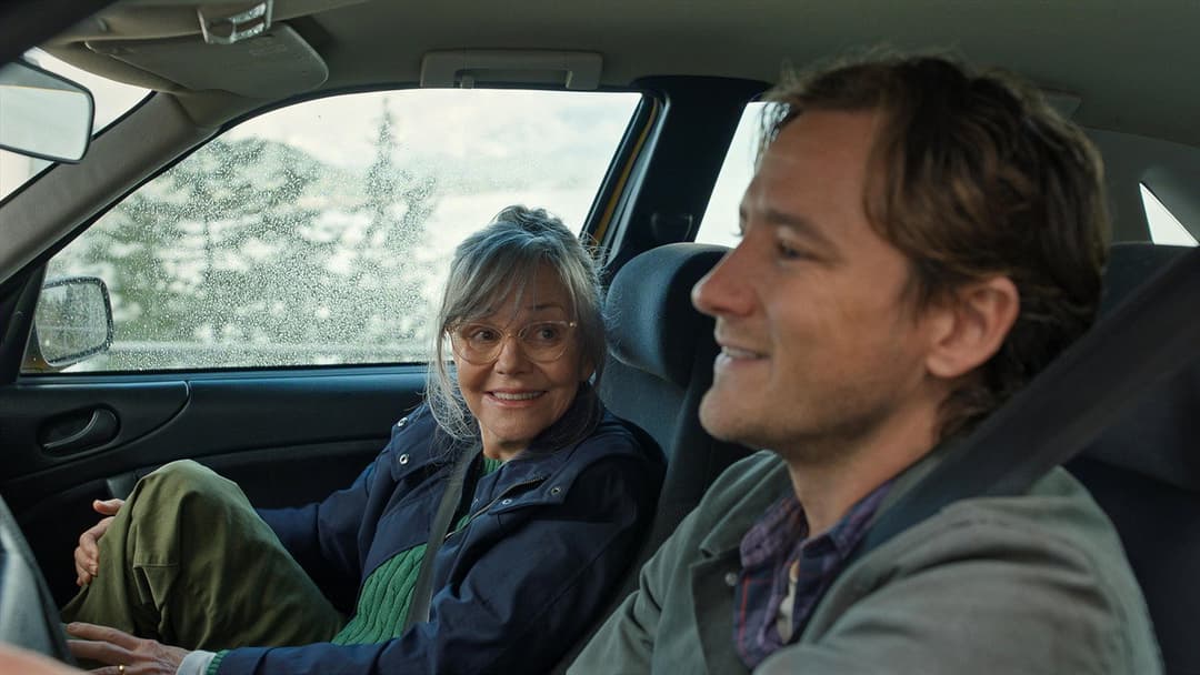 Remarkably Bright Creatures backdrop 5