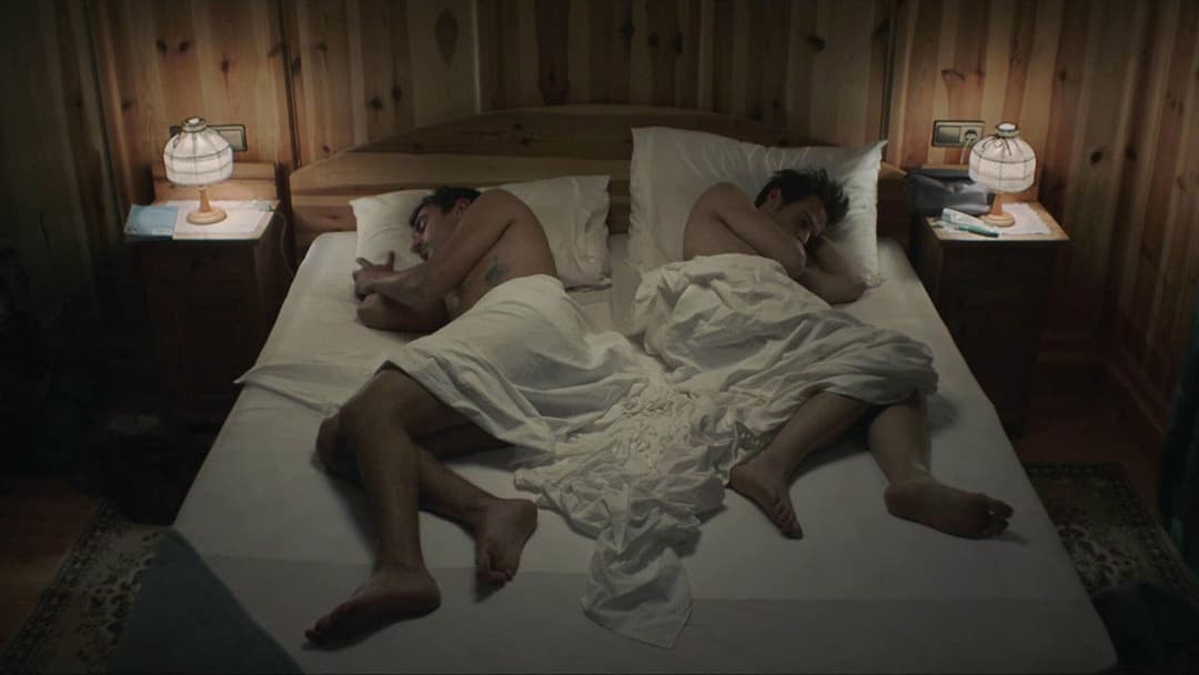 Ο Άνθρωπος με τις Απαντήσεις backdrop 12