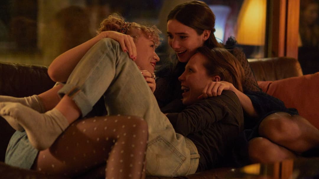 Дівчата, дівчата, дівчата backdrop 6