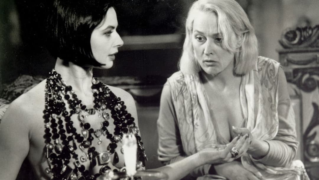 Смерть їй пасує backdrop 18