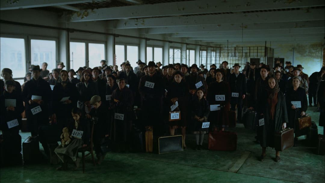 Der Brutalist backdrop 13